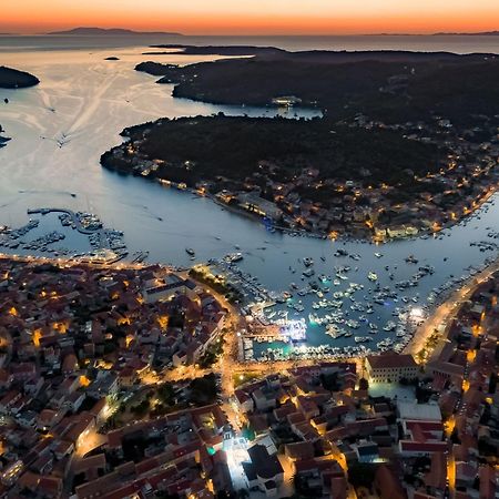 Seaside Apartment Franica Vela Luka Eksteriør billede