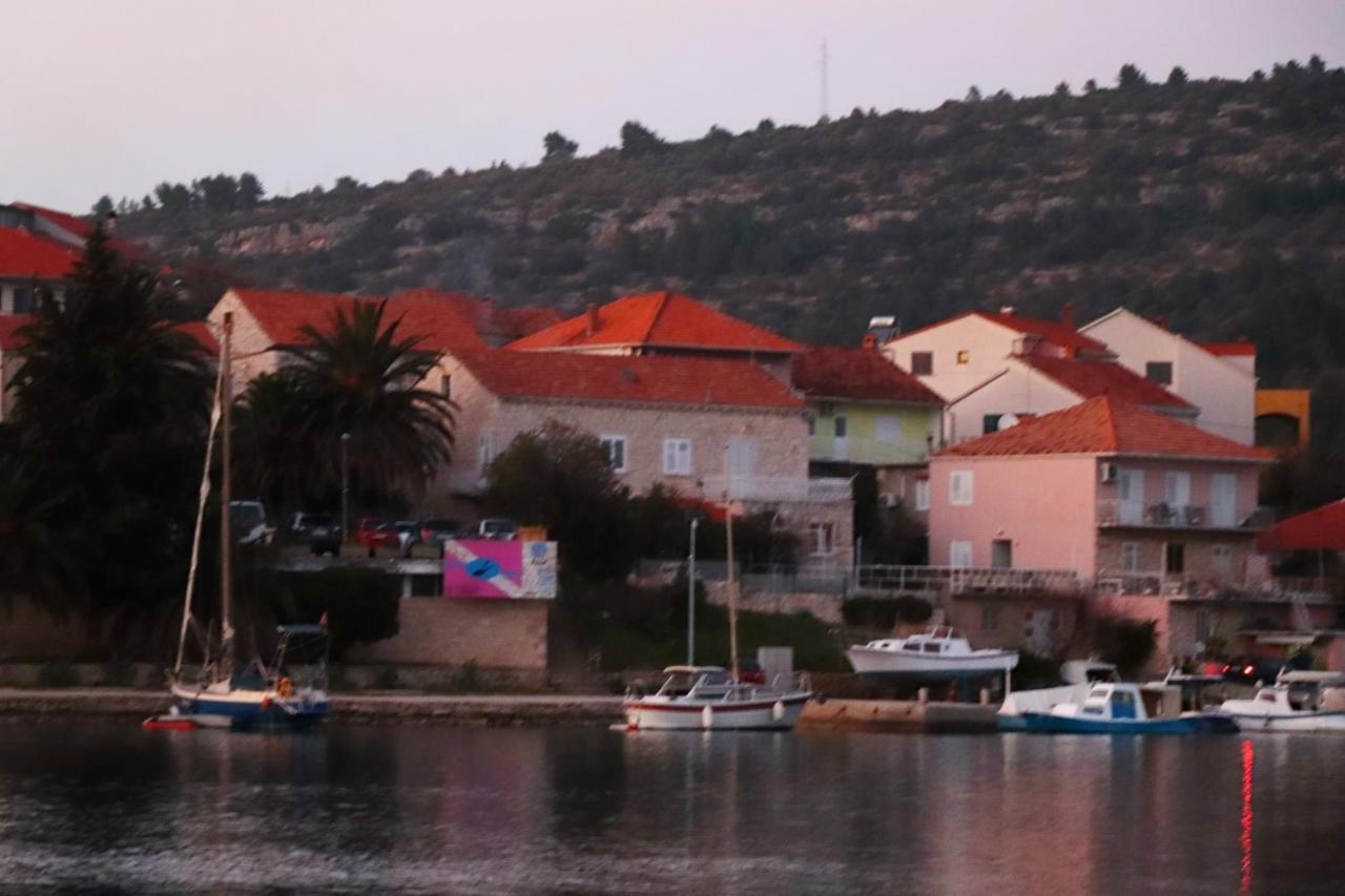 Seaside Apartment Franica Vela Luka Eksteriør billede